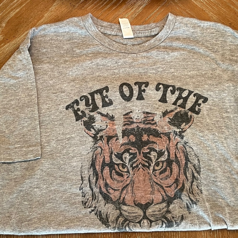 Vintage style t-shirt size L
